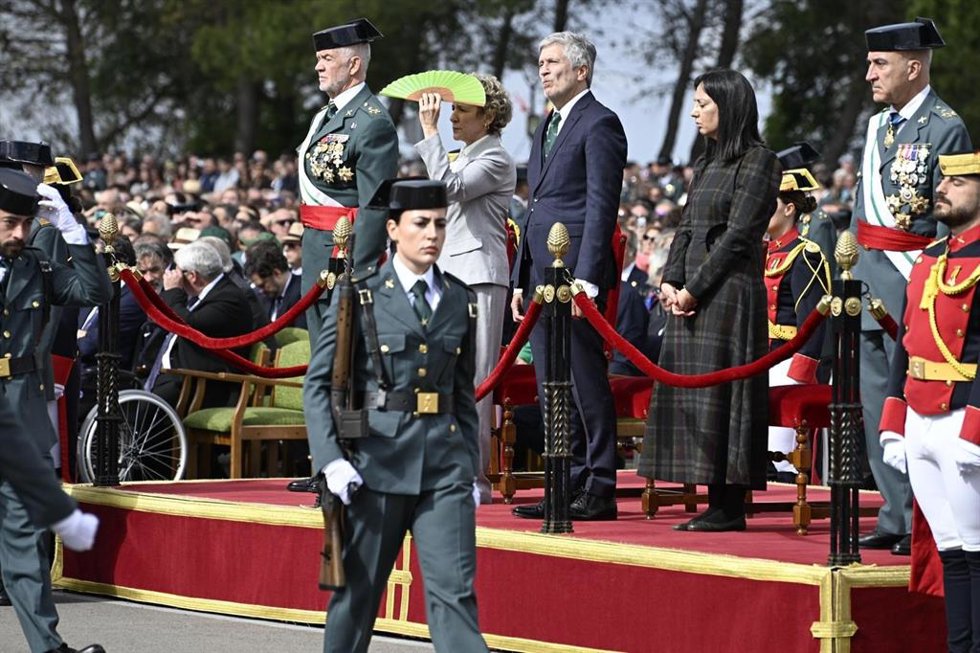 Marlaska presidiendo el acto de jura de bandera en la Academia de la Guardia Civil en Baeza