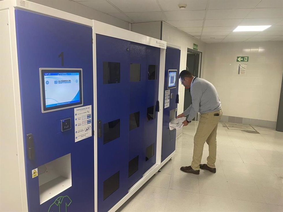 Sistema automatizado de dispensación de pijamas en el Hospital de Antequera