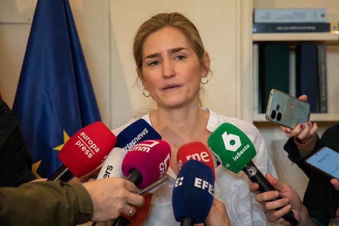 Archivo - Arxiu - La vicepresidenta tercera i ministra per a la Transició Ecològica i el Repte Demogràfic, Sara Aagesen, atén als mitjans després d'una trobada amb agents del sector gasista. 