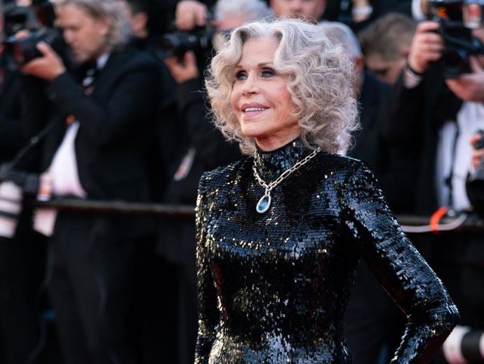 Jane Fonda deslumbra a sus 88 años en el Festival de Cannes con el maquillaje más luminoso y rejuvenecedor