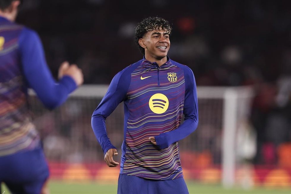 Lamine Yamal of FC Barcelonaen un entrenamiento. 