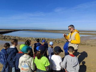 Escolares en una actividad del programa de Educación Ambiental de la Diputación de Cádiz
