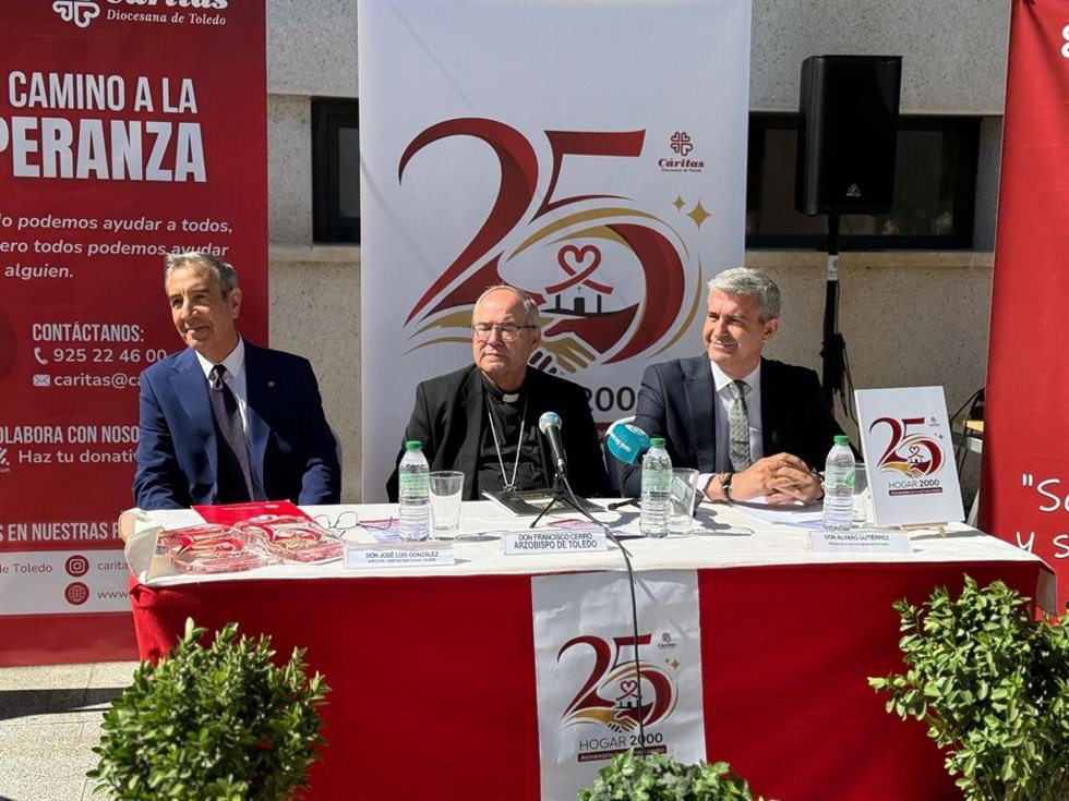 Acto por el 25 aniversario de Hogar 2000