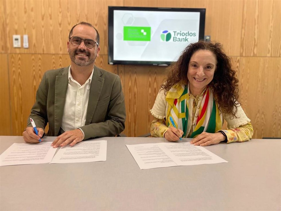 El director general de Suma Impact Foundation, José Luis Ruiz de Munain, y la directora de Business Banking de Triodos Bank España Yolanda Minguito.