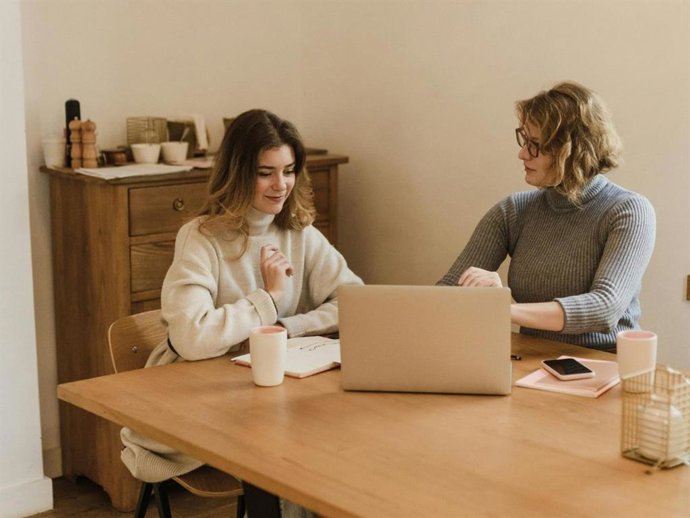 Una bebida para cada momento del día: así cambia nuestra forma de hidratarnos
