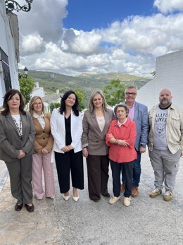 Rafi Crespín y María Jesús Serrano (centro), en Baena.