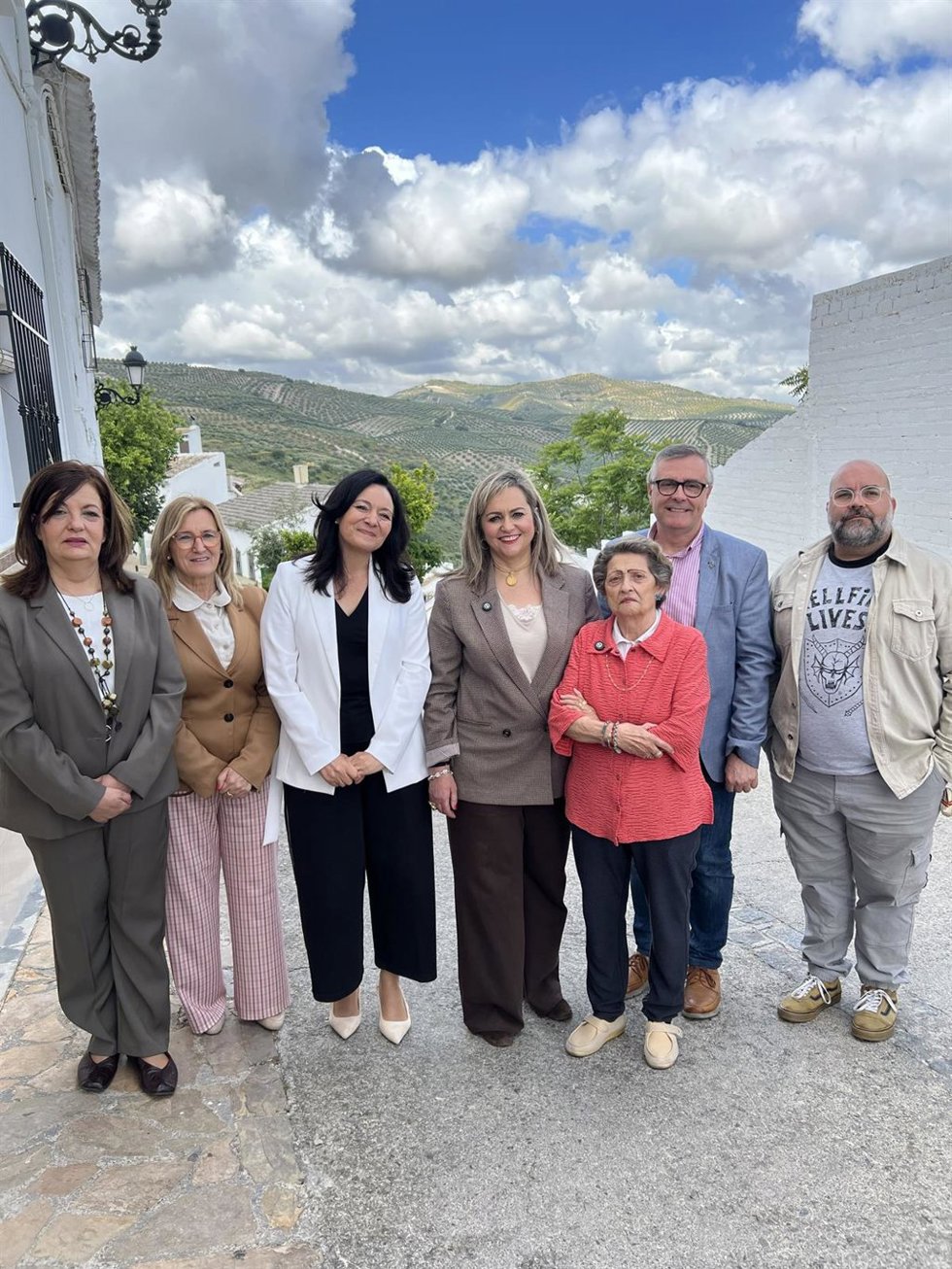 Rafi Crespín y María Jesús Serrano (centro), en Baena.