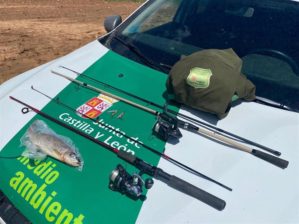 Técnicas de pesca decomisadas en Tardajos (Soria)