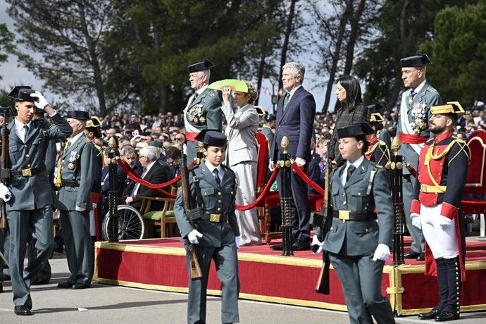 El ministro del Interior, Fernando Grande-Marlaska durante el acto de jura de bandera de los nuevos guardias civiles