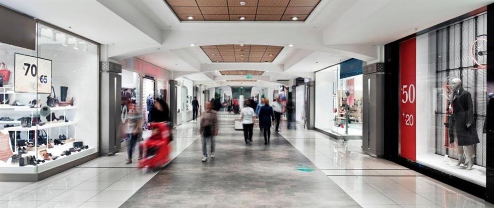 Los centros comerciales han aumentado sus ventas un 8,3% con respecto al primer trimestre de 2025, según PwC.