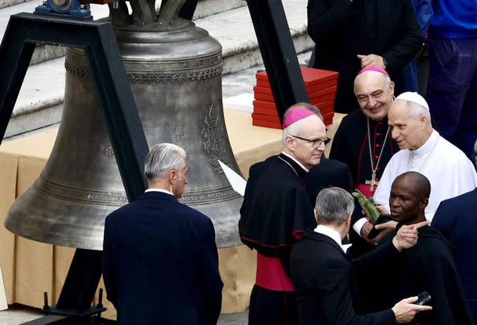Benedicció de la campana major de Sant Nicolás