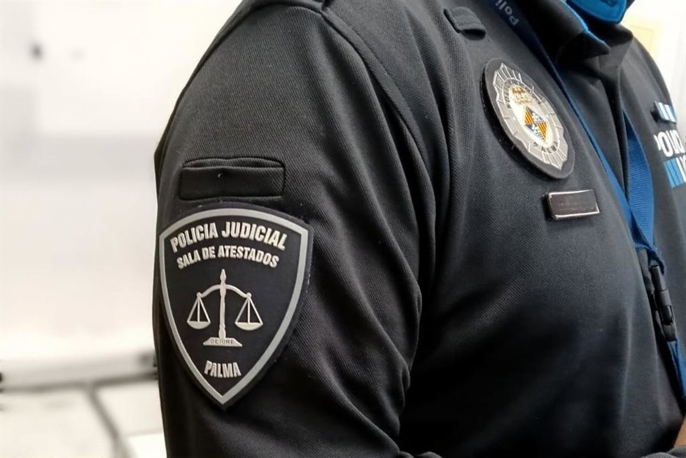 Un agente de la Policía Local de Palma.