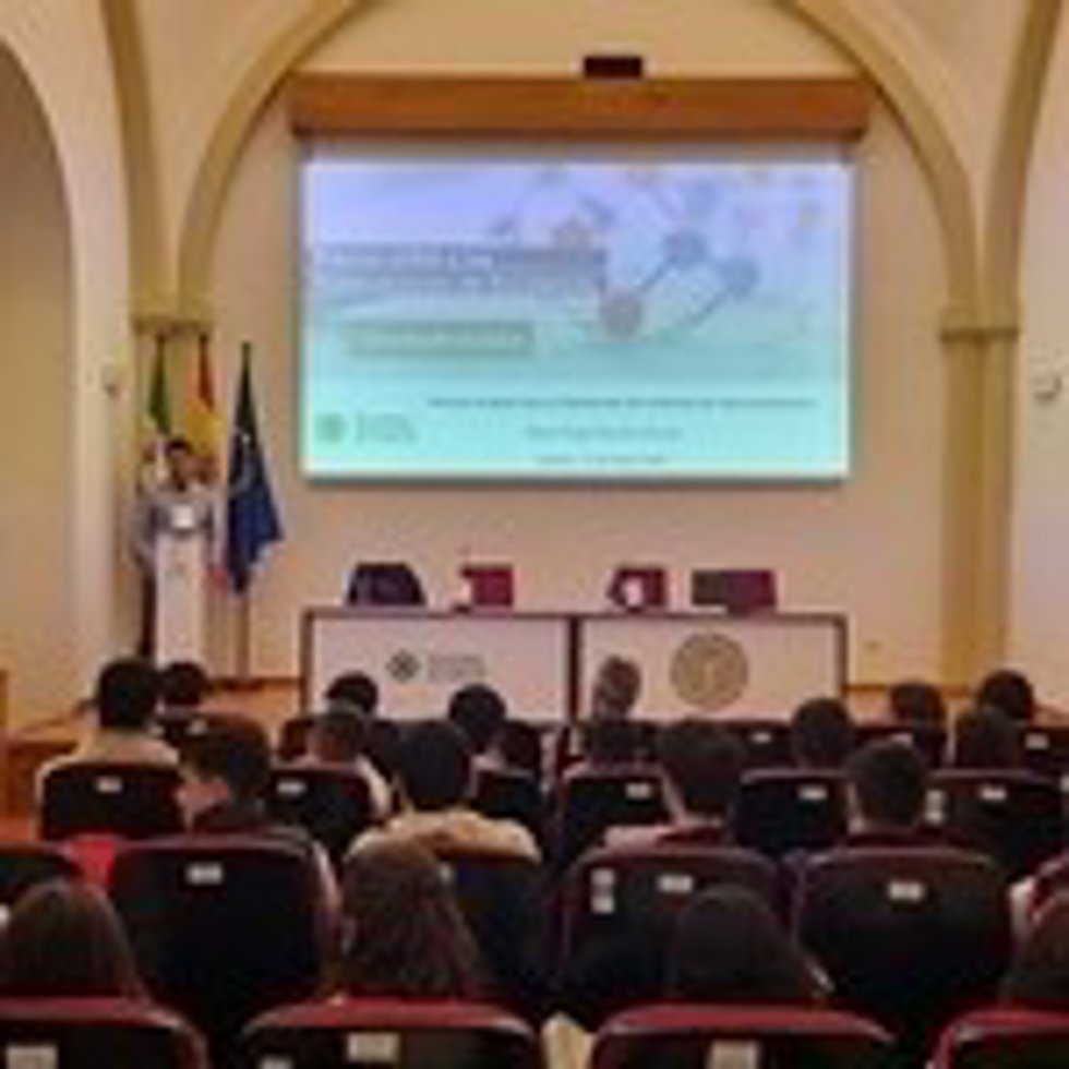 Conferencia sobre nuevas terapias para el tratamiento del síndrome de ovario poliquístico.