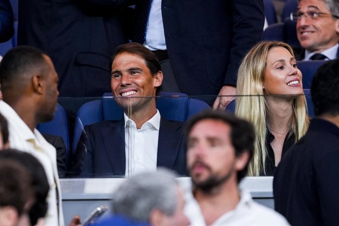 Archivo - Arquivo - O tenista Rafa Nadal é visto durante a partida de futebol da LaLiga EA Sports, disputada entre o Real Madrid e o FC Barcelona no estádio Santiago Bernabéu, em 21 de abril de 2024, em Madri, Espanha.