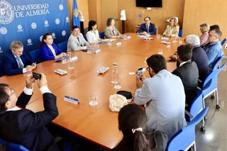 El rector de la UAL, José J. Céspedes, ha recibido en el Rectorado a los máximos representantes de universidades de cinco países iberoamericanos de la Red Criscos.