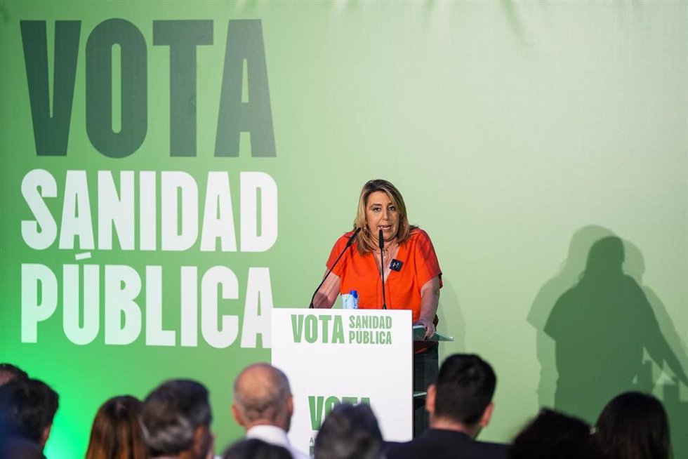 La senadora del PSOE y expresidenta de la Junta de Andalucía, Susana Díaz, durante un acto público de campaña. 