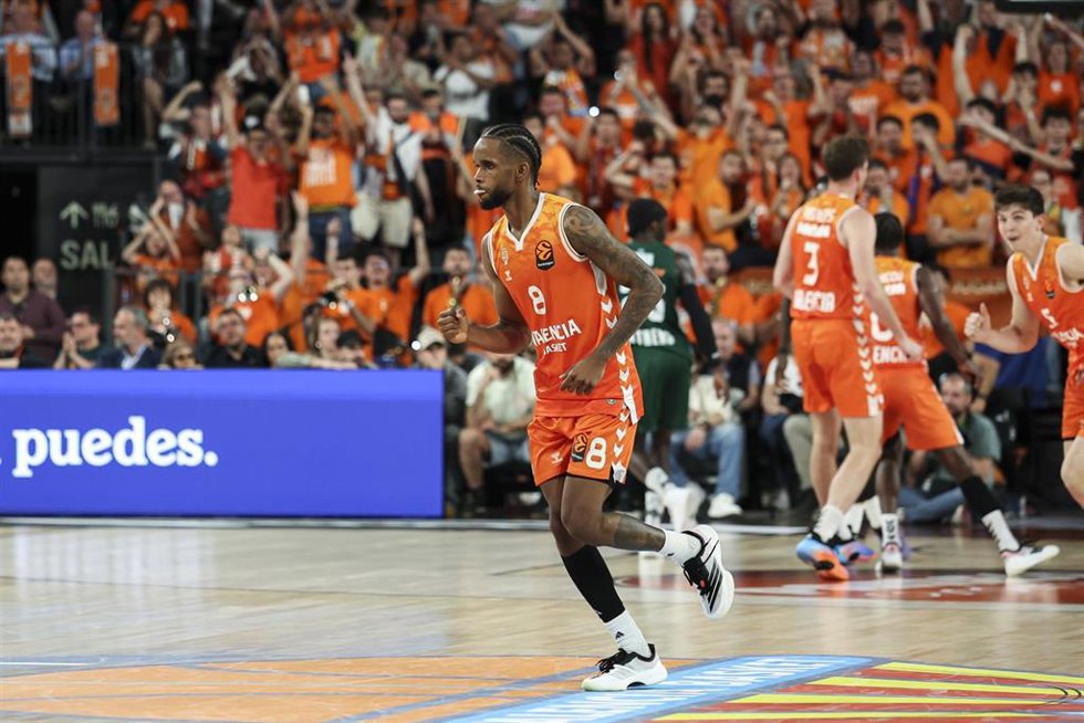 Jean Montero, en un partido del Valencia Basket.