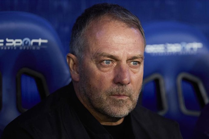 El entrenador del FC Barcelona, Hansi Flick, en Mendizorroza