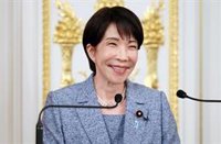 Takaichi confirma que un buque japonés logró cruzar el estrecho de Ormuz y salir del golfo Pérsico
