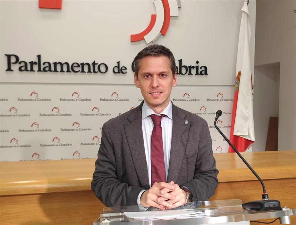 El PSOE de Cantabria propone tramitar el testamento vital en los centros de salud