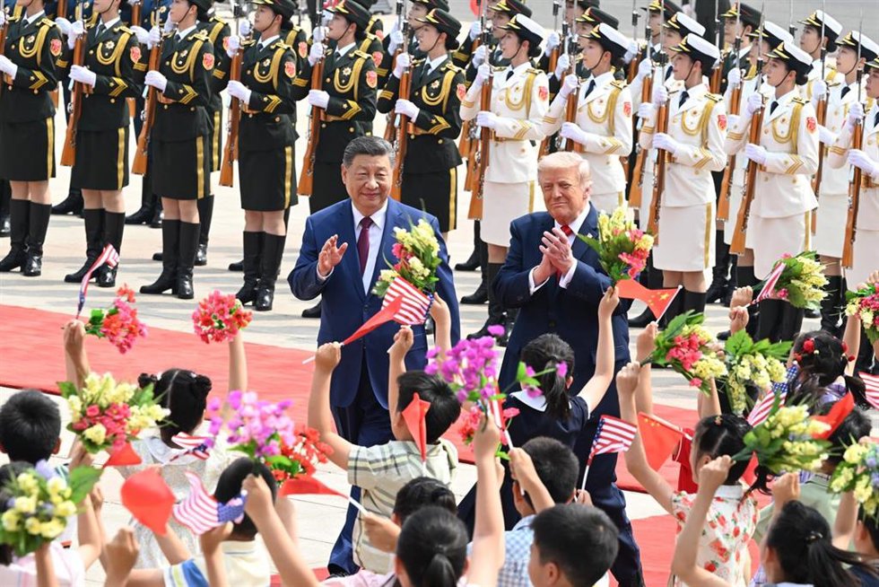 El presidente de China, Xi Jinping, celebra una ceremonia de bienvenida para el presidente de Estados Unidos, Donald Trump, en su visita oficial en Pekín.