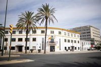 Trasladado a un hospital de Huelva uno de los agentes heridos en la persecución a la narcolancha