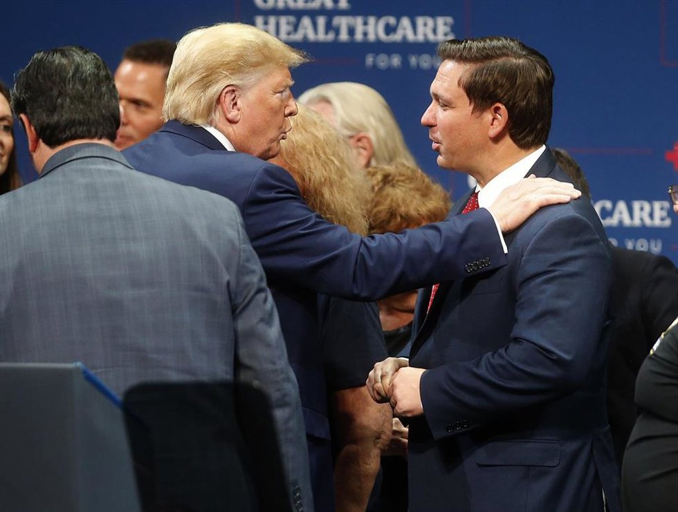 El gobernador de Florida, Ron DeSantis, junto al presidente de EEUU, Donald Trump.