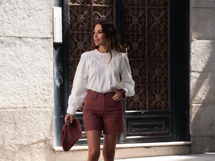 El look terracota y romántico de Paula Echevarría que estiliza sin esfuerzo se convertirá en un básico este verano