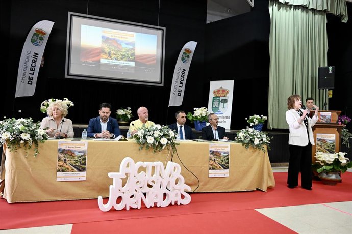 El Valle de Lecrín en Granada ha acogido la quinta edición de unas jornadas que se han consolidado como el principal foro de reflexión y debate sobre turismo activo en la provincia y que en esta ocasión han estado dedicadas a la Ruta de Boabdil.