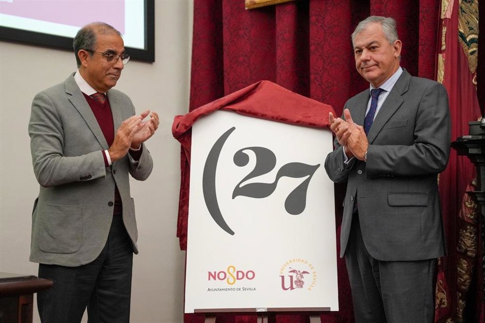 El alcalde de Sevilla, José Luis Sanz, en la presentacion de la imagen oficial del Centenario de la Generación del 27.