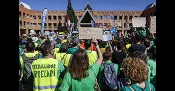 Compromís veu un "insult" el preacord oferit per la Conselleria als sindicats: "Menys corrupció i més educació"