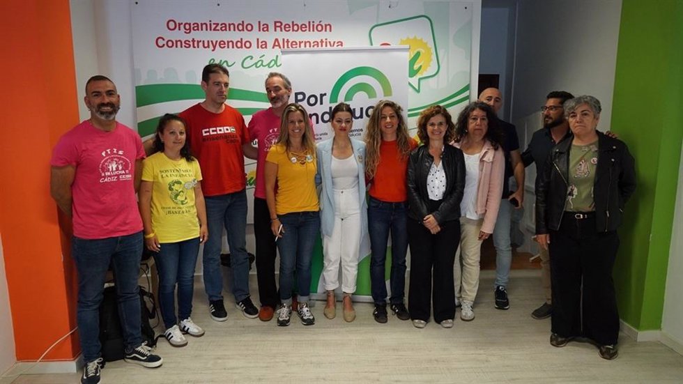 Sira Rego con representantes del sector educativo de Infantil.