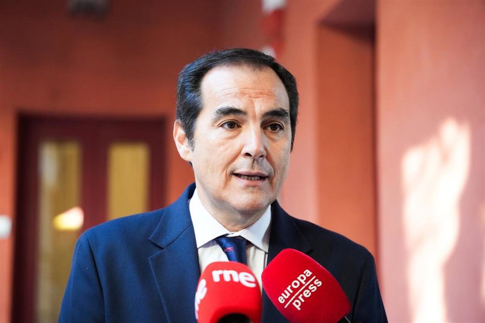 Archivo - El consejero de Justicia, Administración Local y Función Pública y candidato del PP por Córdoba al Parlamento andaluz, José Antonio Nieto, en una imagen de archivo.