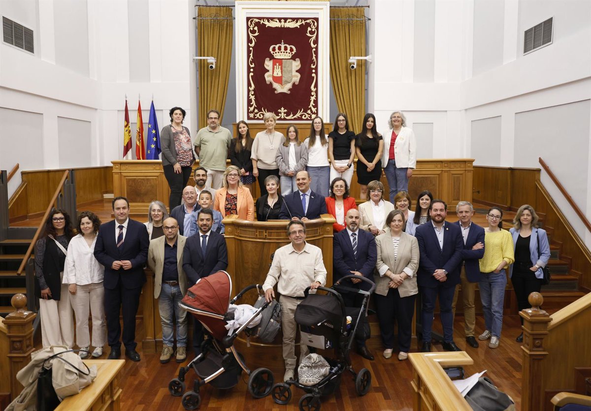 Asofacam pide en Cortes que el nuevo decreto de acogimiento familiar sea  valiente  y con dotación presupuestaria  real 