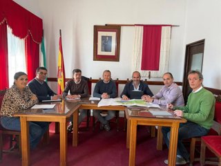 Mesa técnica constituida en Zahara de la Sierra para la redacción de sus planes de ordenación.
