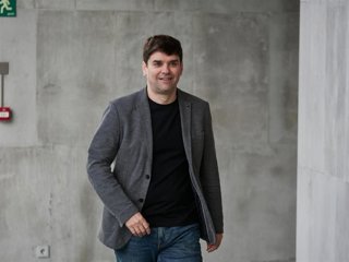 Archivo - El portavoz del grupo parlamentario Geroa Bai, Pablo Azcona.