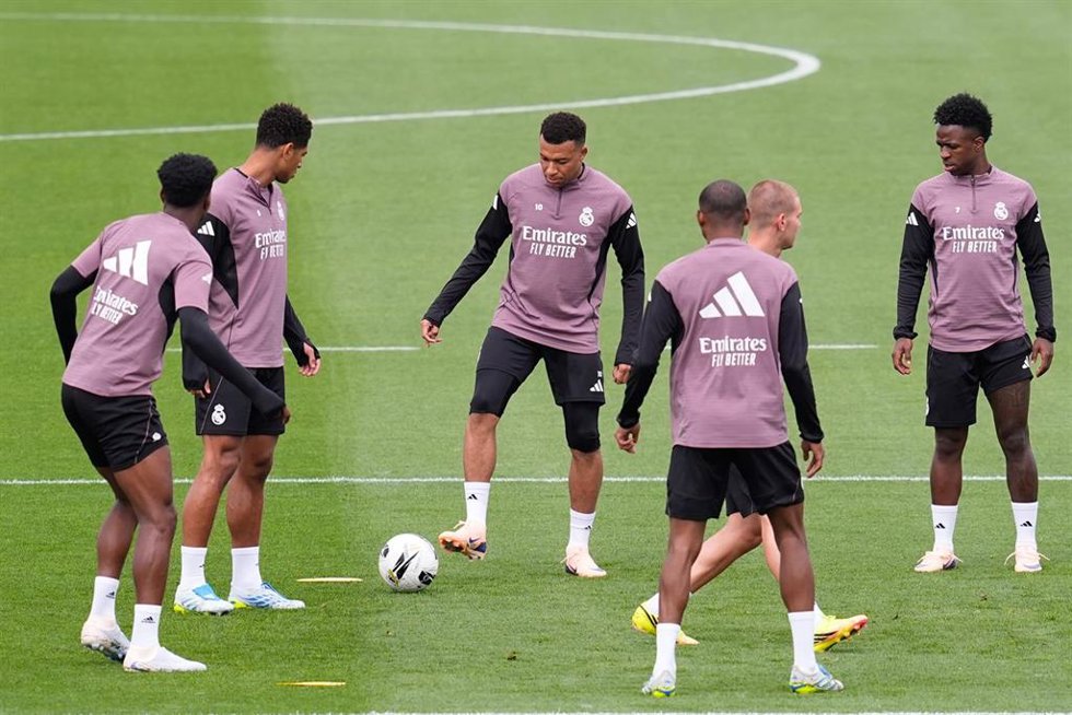 Kylian Mbappé durante un entrenamiento del Real Madrid
