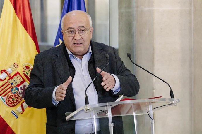 Archivo - El secretario general de Coag, Miguel Padilla Campoy, atiende a medios tras la reunión del Comité Asesor Agrario, 