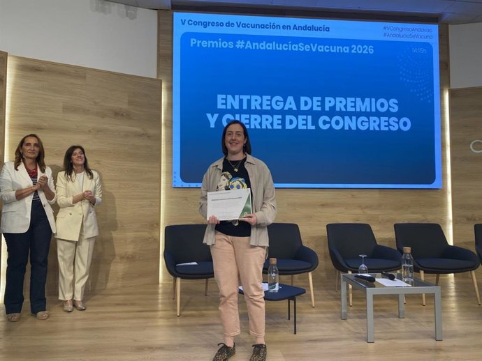 El Área de Gestión Sanitaria Sur de Córdoba es galardonada en los Premios '#AndalucíaSeVacuna'.