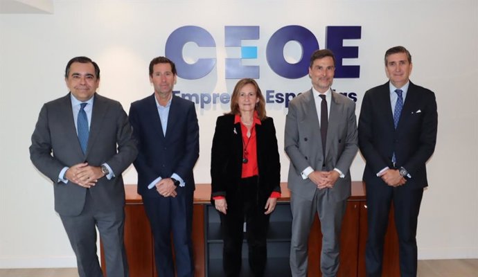 Acuerdo de incorporación de Amper a la Confederación Española de Organizaciones Empresariales (CEOE).