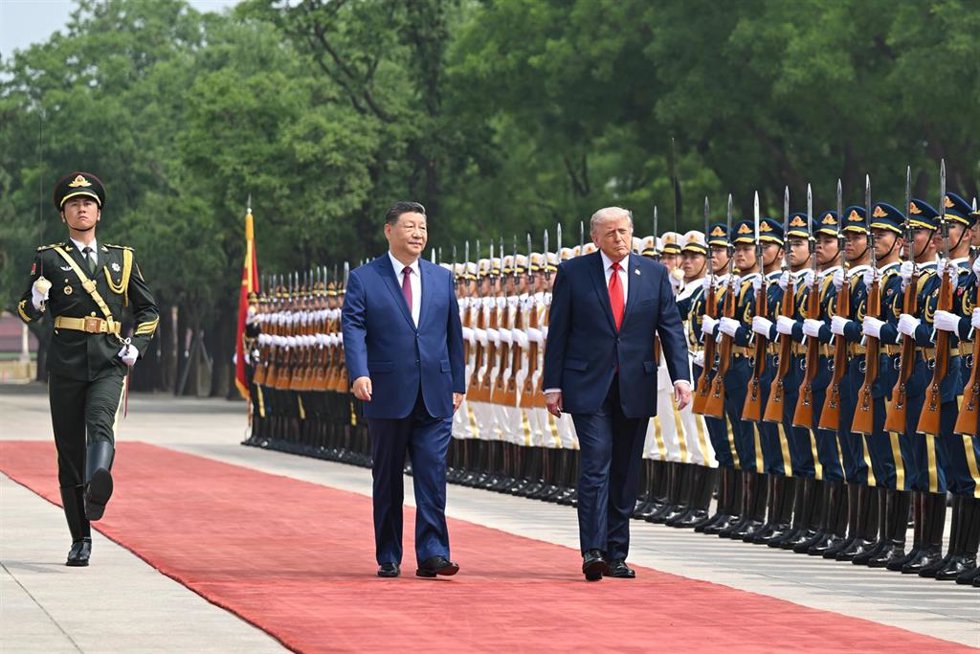 BEIJING, May 14, 2026  -- Chinese President Xi Jinping holds a welcome ceremony for U.S. President Donald Trump, who is on a state visit to China, outside the Great Hall of the People prior to their talks in Beijing, capital of China, May 14, 2026. 