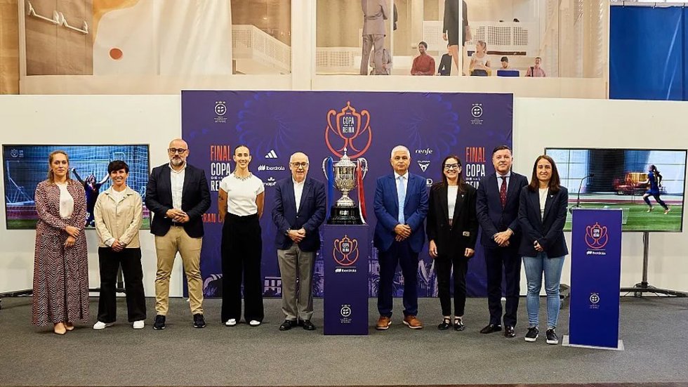 La Casa Palacio de Las Palmas recibe la Copa de la Reina en la cuenta atrás para la final