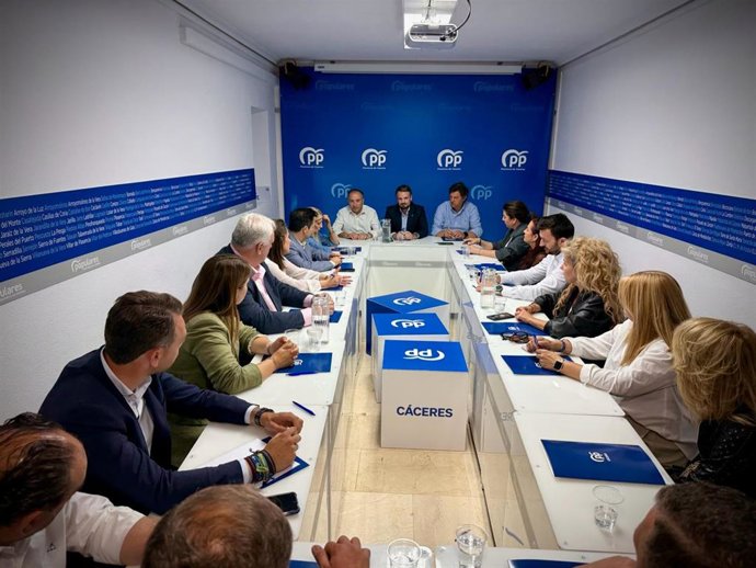 Reunión del Comité de Dirección del PP de Cáceres