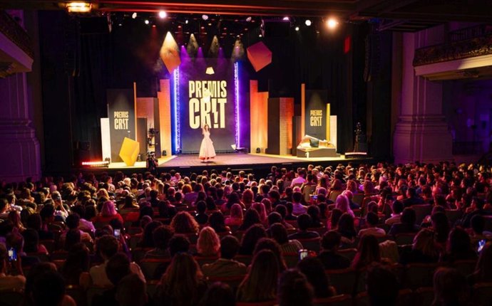 Los Premis Crit a la creación digital en catalán reconocen a Laura Grau, 'Ets i Uts' y 'Guarres!'