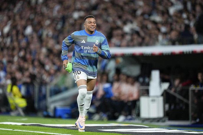 Kylian Mbappé, suplente en el partido del Real Madrid contra el Real Oviedo.