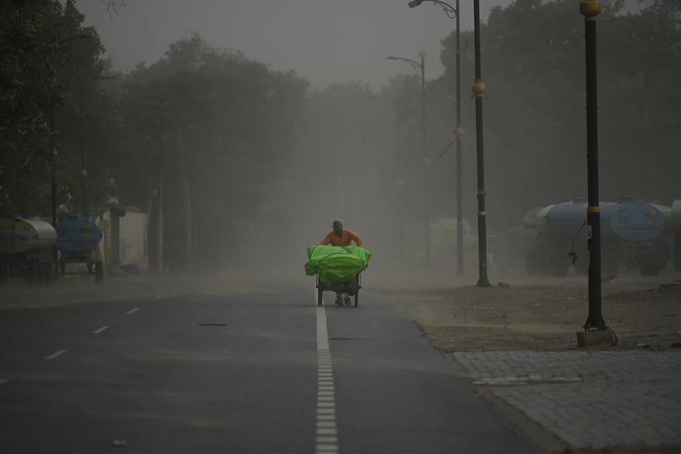 Tormenta en Prayagraj, Uttar Pradesh, norte de India