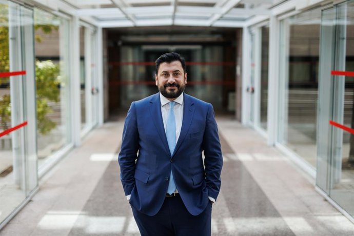 Archivo - El nuevo portavoz del Partido Popular en la Asamblea de Madrid, Carlos Díaz-Pache, posa tras una entrevista para Europa Press, en la Asamblea de Madrid, a 16 de junio de 2023, en Madrid (España). Díaz-Pache fue diputado de la Asamblea de Madrid 