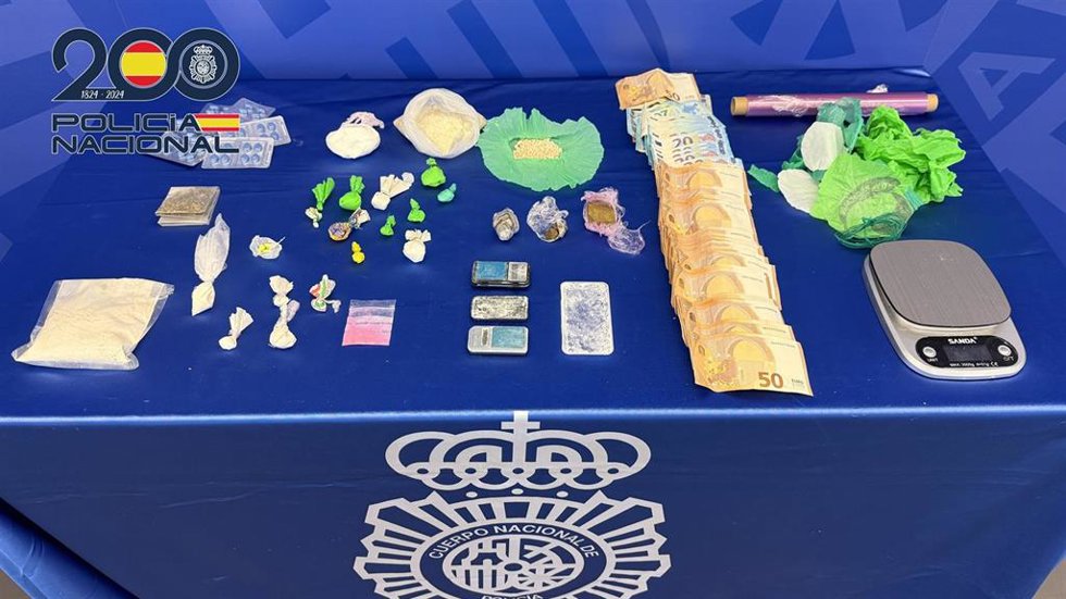 La Policía Nacional detiene a un grupo criminal y desmantela tres puntos de venta de droga en Logroño.