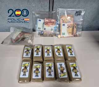 Dinero y droga incautado por Policía Nacional en Telde (Gran Canaria)
