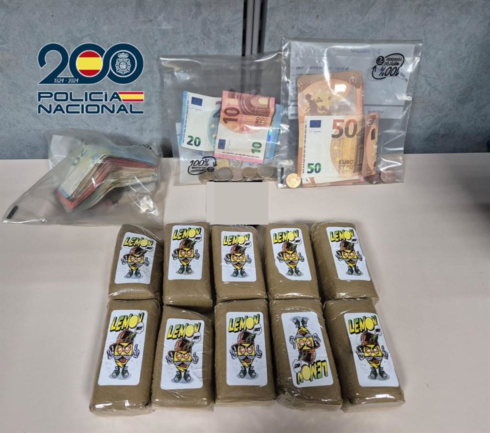 Dinero y droga incautado por Policía Nacional en Telde (Gran Canaria)